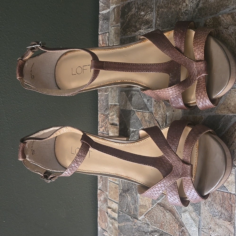 LOFT block high heels sandals, size 7 - Picture 2 of 5